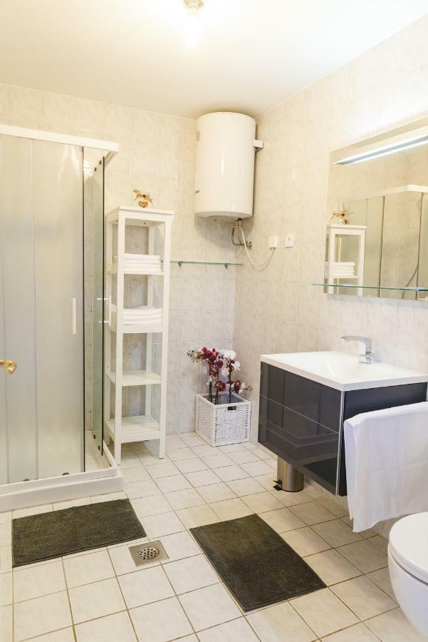 Apartma Joy - Private Beach Διαμέρισμα Ankaran Εξωτερικό φωτογραφία
