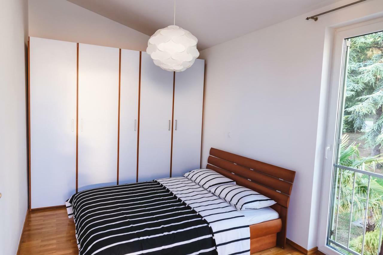 Apartma Joy - Private Beach Διαμέρισμα Ankaran Εξωτερικό φωτογραφία